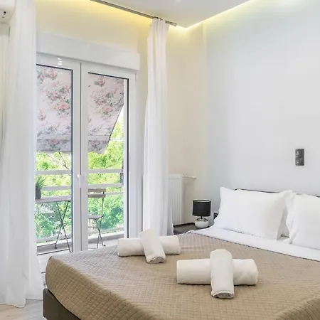 2br In The Heart Of Apartment