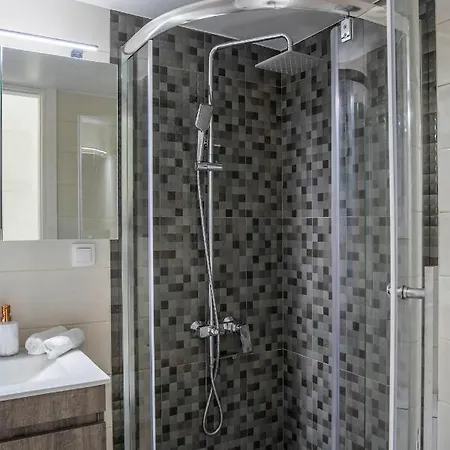 Apartment 2br In The Heart Of *